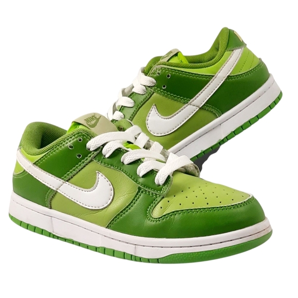 2022 NIKE DUNK LOW GS CHLOROPHYLL SZ 3Y DH9765 301 GREEN WHITE SNEAKERS - Picture 1 of 5
